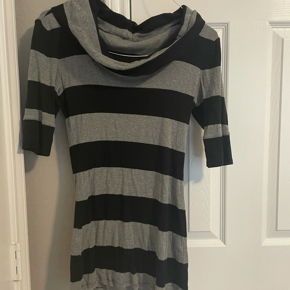 EUC Express Size Medium Black and gray striped cowl neck sweater.